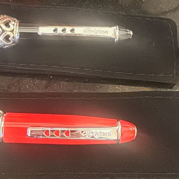 Brighton Pen Pal Short Pen  w/heart charm Black Ink NWT - Picture 3 of 9